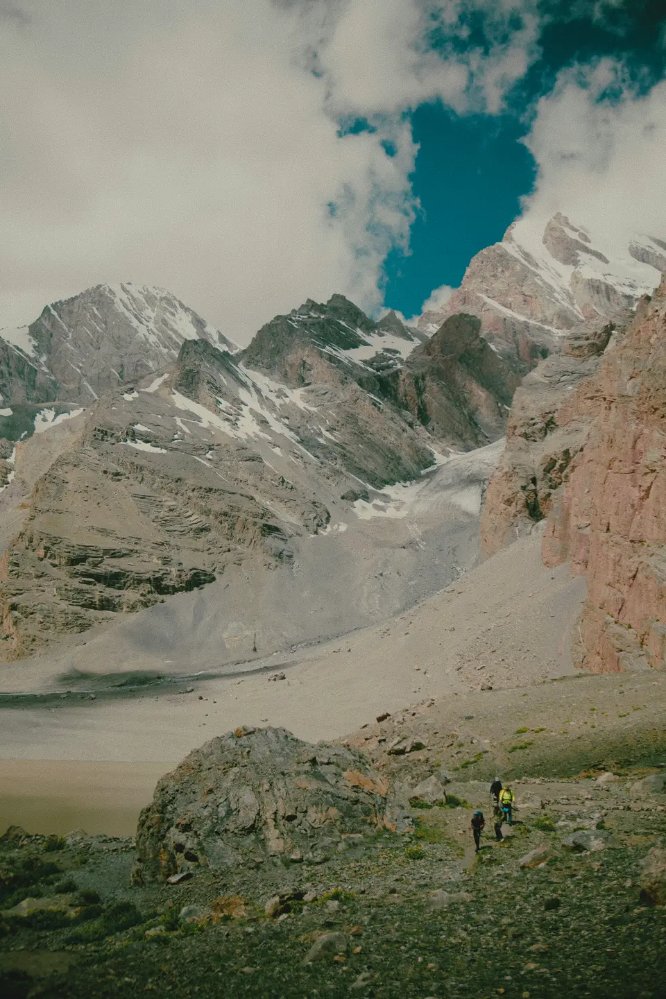 Adventure elopement in Patagonia inspiration — 4
